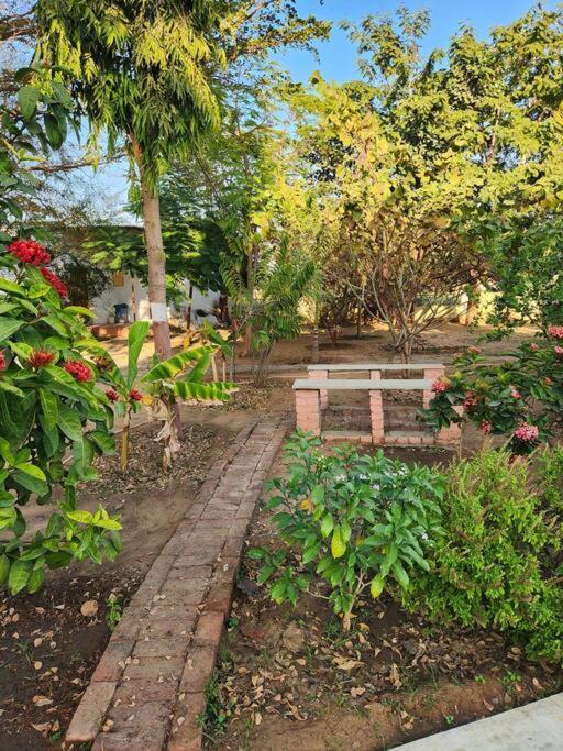 Farmhouse Close To Nature - Kesari Farm Гандинагар Экстерьер фото